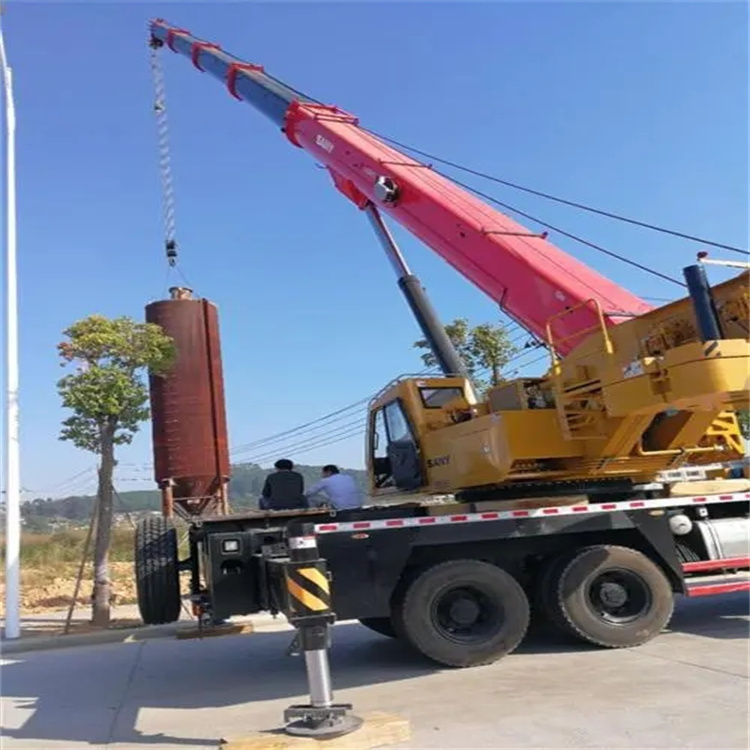 下陆80吨吊车出租多少钱